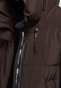 khujo Vinterkappa /-rock - dark brown