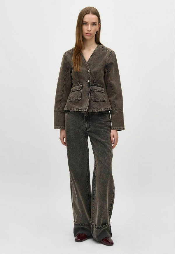 JULINA-M - Jeans Relaxed Fit - chocolate martini