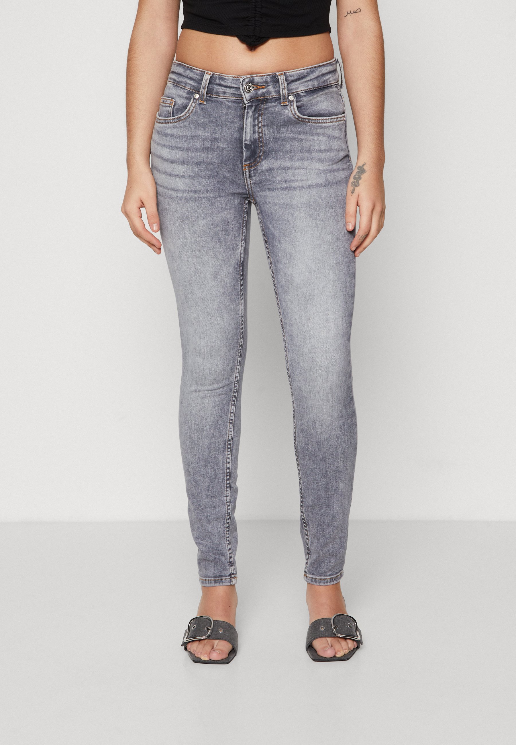 ONLY ONLBLUSH Jeans Straight Fit – Vita Media, Gamba Dritta – 92% Cotone, Colore Denim Classico