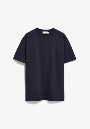 Navyblaues Baumwoll-T-Shirt mit Rundhalsausschnitt, kurzen Ärmeln und lockerem Schnitt. Etikett am Halsausschnitt sichtbar. Glatte, strukturlose Oberfläche.