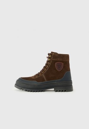 IUKA - Členkové šnurovacie čižmy - dark brown