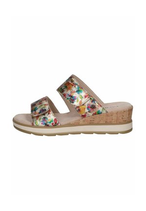 Dames kilehøjhælede sandal med korksål, to brede blomsterremme og beige polstret fodseng mod hvid baggrund.