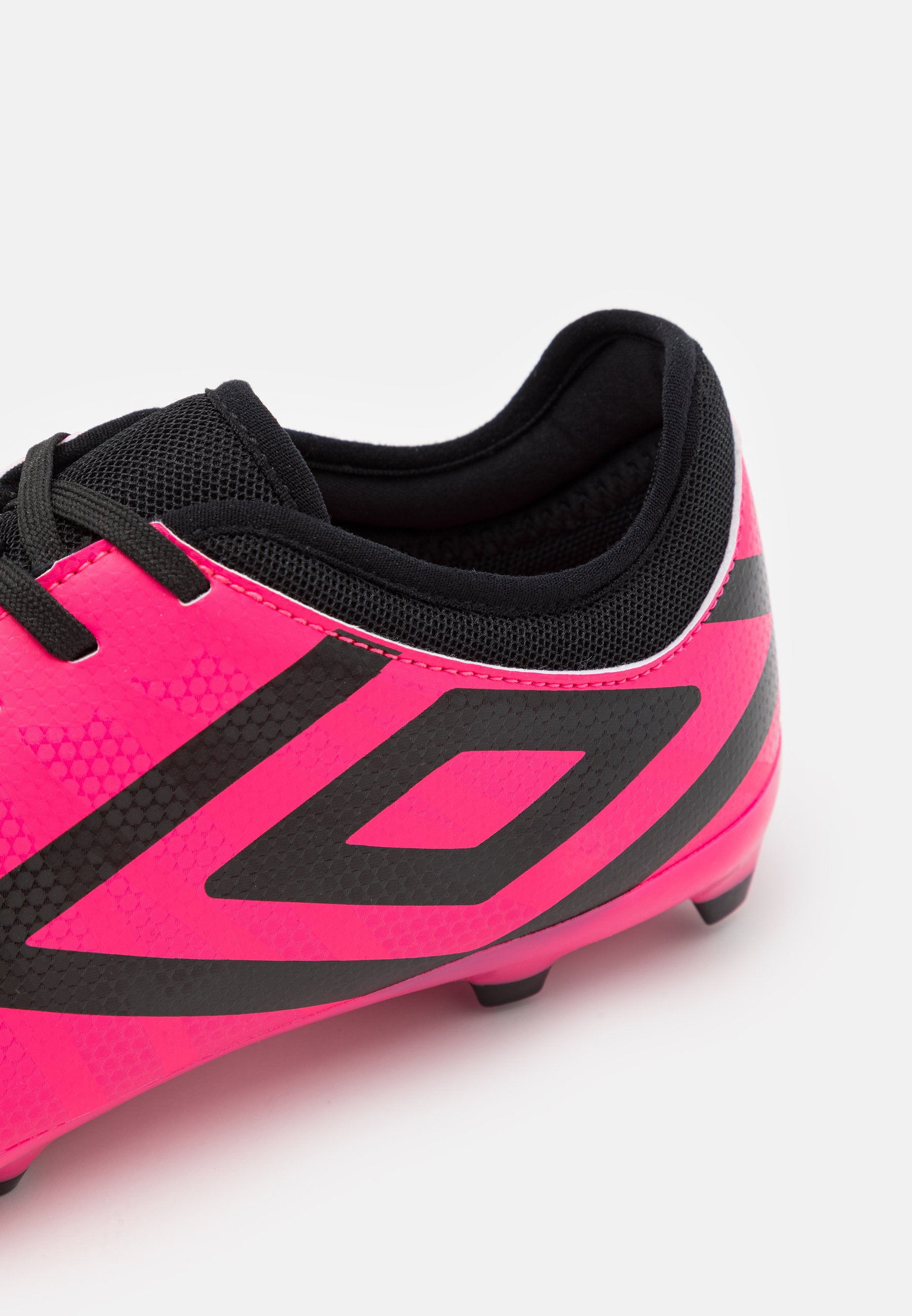 pink umbro football boots