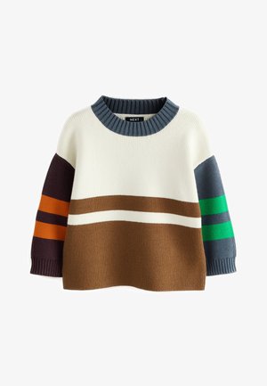 Pull à col rond avec manches blanche, marron, violet foncé avec rayures orange, et manches bleue avec rayures vertes, poignets et col côtelés.