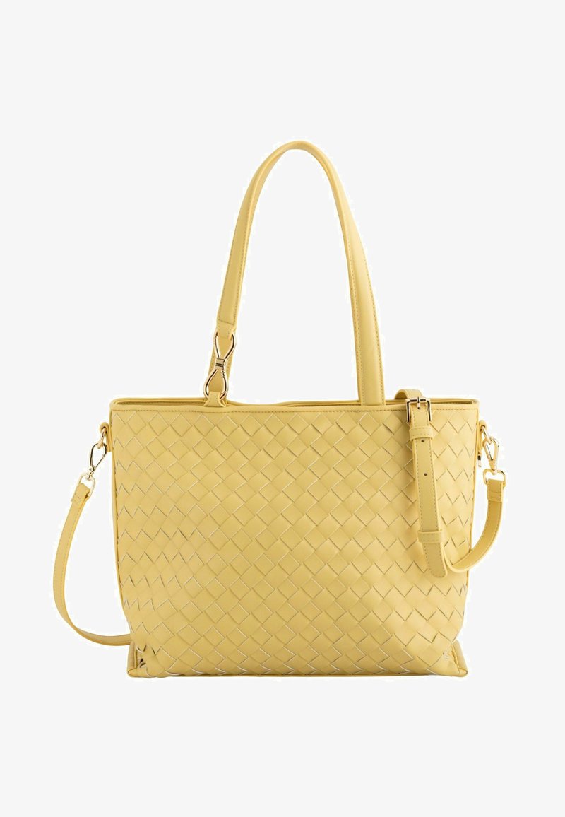 Geel geweven leren tote bag met dubbele handvatten, verstelbare schouderriem en gouden hardware. Heeft een gestructureerd design en een gladde textuur.