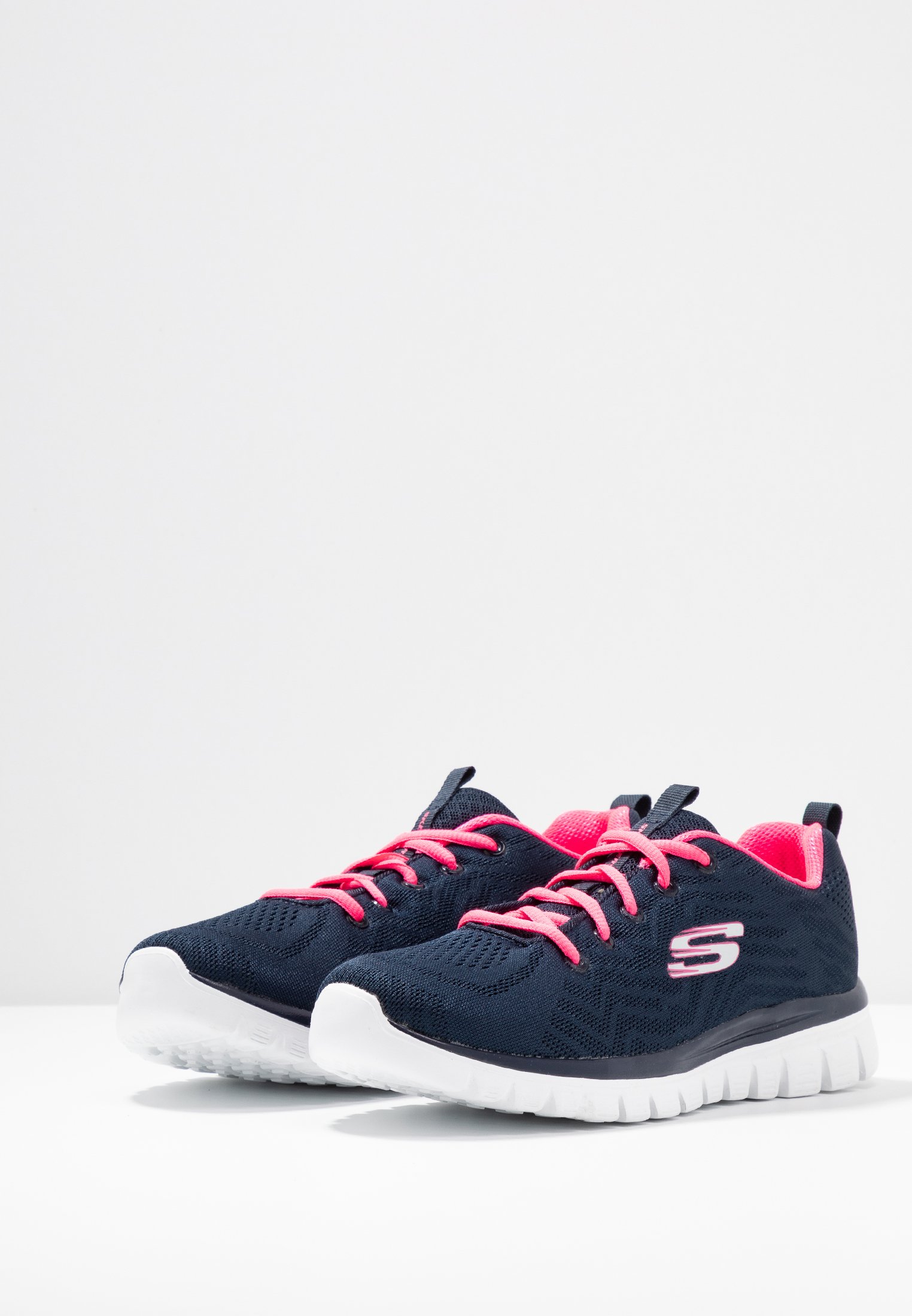 wide fitting skechers
