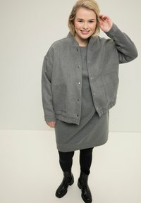Studio Untold Giubbotto Bomber - dark gray-mottled