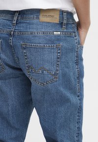Blend BHTWISTER - Jeans a sigaretta - denim middle blue