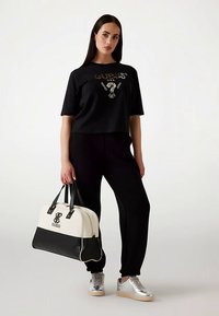 Guess PAILLETTEN-FRONTLOGO - Tričko s potlačou - mehrfarbig schwarz