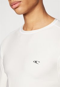 O'Neill ESSENTIALS SKINS - Aizsargveste - snow white