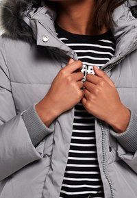 Superdry & Co Płaszcz zimowy