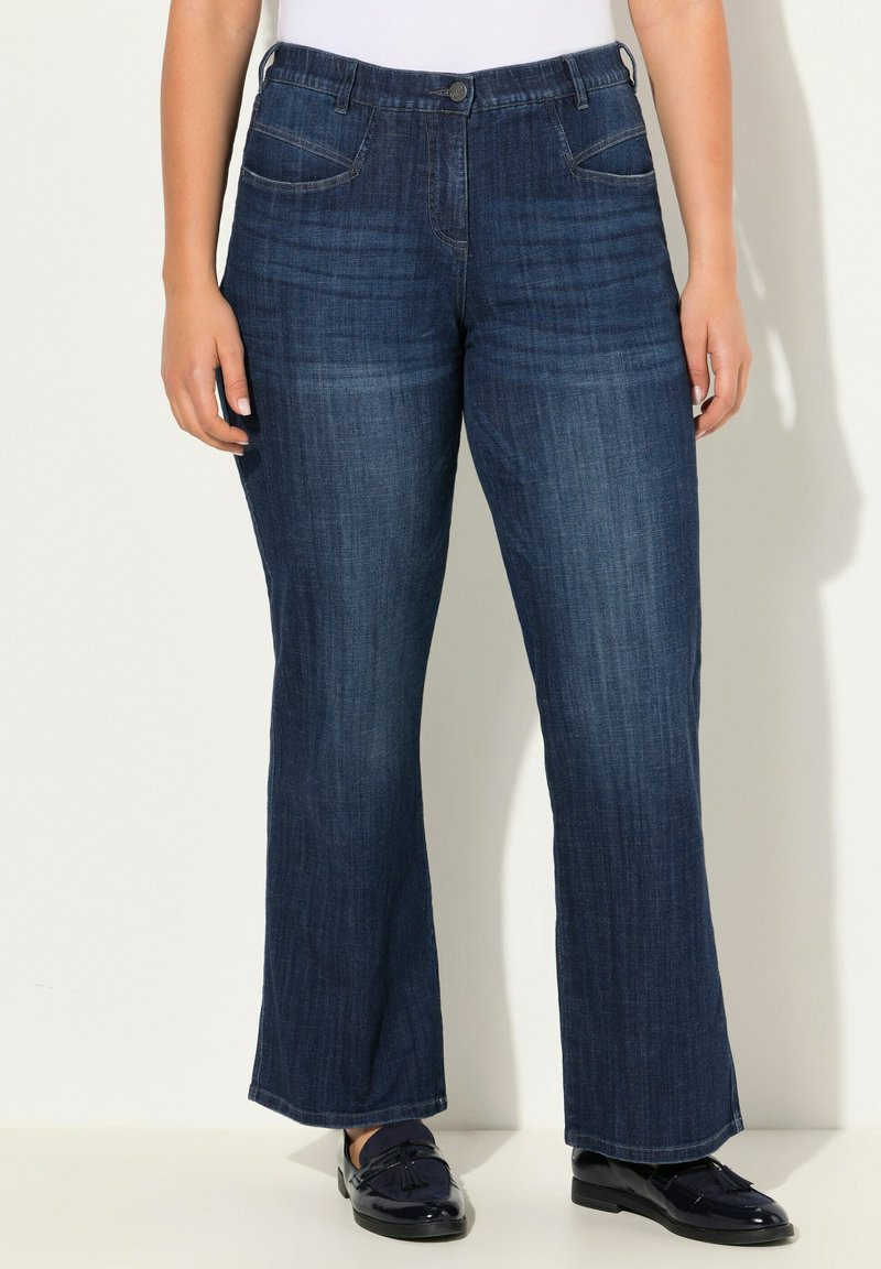 Ulla Popken STRETCH - Jeans bootcut - rinsed wash