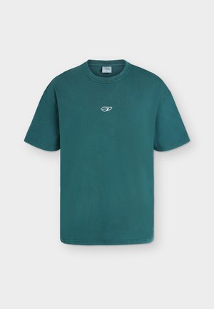 ARKK Copenhagen, CORE BOXY TEE UNISEX - Βασικό μπλουζάκι - pine