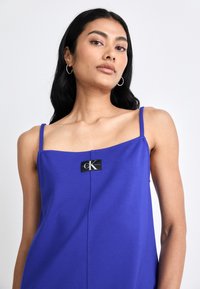 Calvin Klein Jeans MILANO A LINE STRAPPY DRESS - Džersio suknelė - sapphire blue