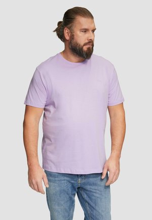 - T-shirt basic