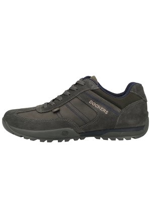 Sneaker casual da uomo Dockers grigio scuro con design con lacci, tomaia in suede e mesh, e suola laterale in gomma strutturata.