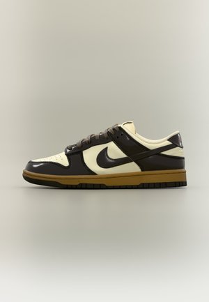 Nike Sportswear, DUNK LOW RETRO - Маратонки - shadow brown/coconut milk