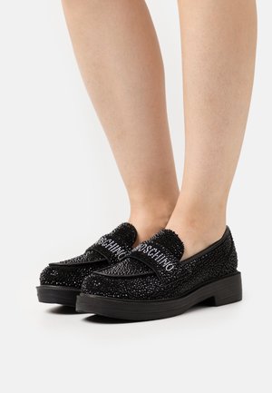 Love Moschino, Półbuty wsuwane
