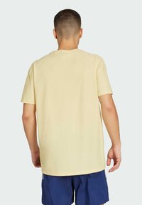 adidas Performance OTR B  - T-shirt de sport - powder yellow