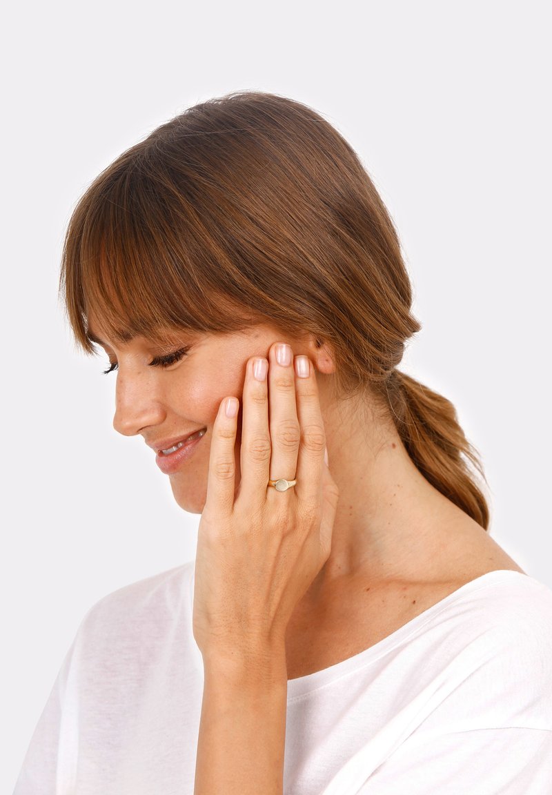 Damen Halsketten | Elli BASIC DESIGN Ring gold-coloured/goldfarben - XY06036 Damen Halsketten | Elli BASIC DESIGN Ring gold-coloured/goldfarben - XY06036