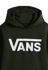 Felpa con cappuccio verde scuro realizzata in tessuto morbido, con un grande logo bianco Vans centrato sul petto, dotata di una classica tasca a marsupio e cappuccio.