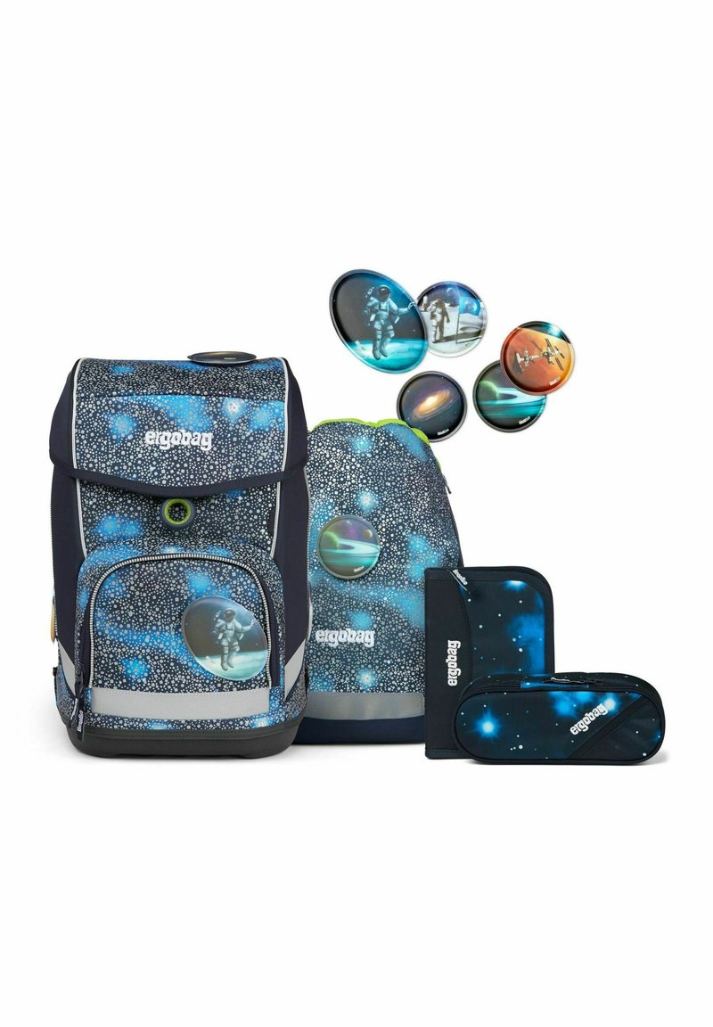 Kinder Schulranzen & Sets | Ergobag CUBO SET Schulranzen Set bär anhalter durch die galaxis/blau - SI61398 Kinder Schulranzen & Sets | Ergobag CUBO SET Schulranzen Set bär anhalter durch die galaxis/blau - SI61398