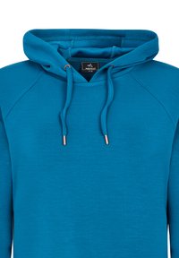 Plava dukserica s kapuljačom na vezanje, metalnim agletima u bakrenoj nijansi i mekanim, teksturiranim materijalom. Dizajnirana s raglan rukavima.
