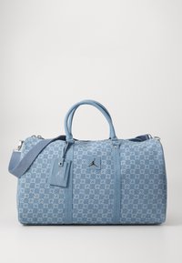 Jordan MONOGRAM DUFFLE BAG - Sac de voyage - bleached denim/denim décoloré - ZALANDO.FR