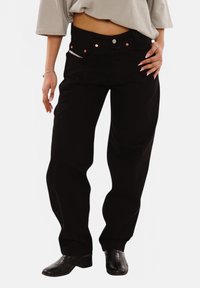 Unselected, black black