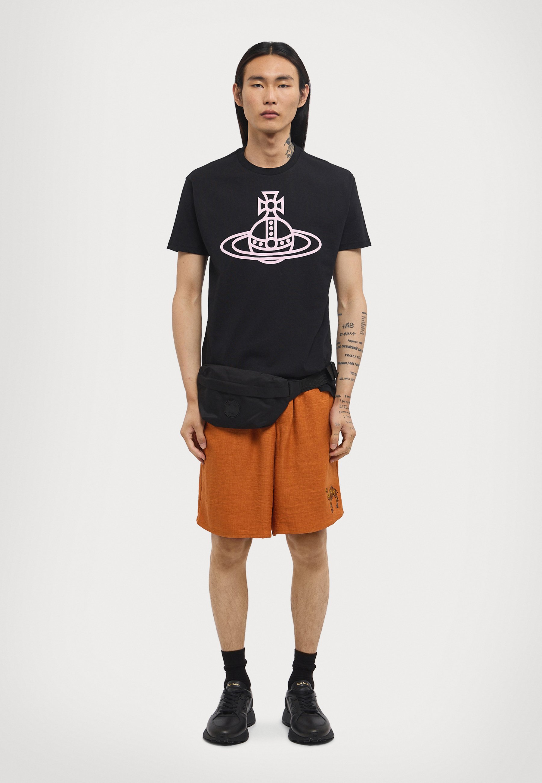 VIVIENNE WESTWOOD Securite ClassicＴシャツ Vivienne Westwood | Securite Classic T-Shirt | Oversized T