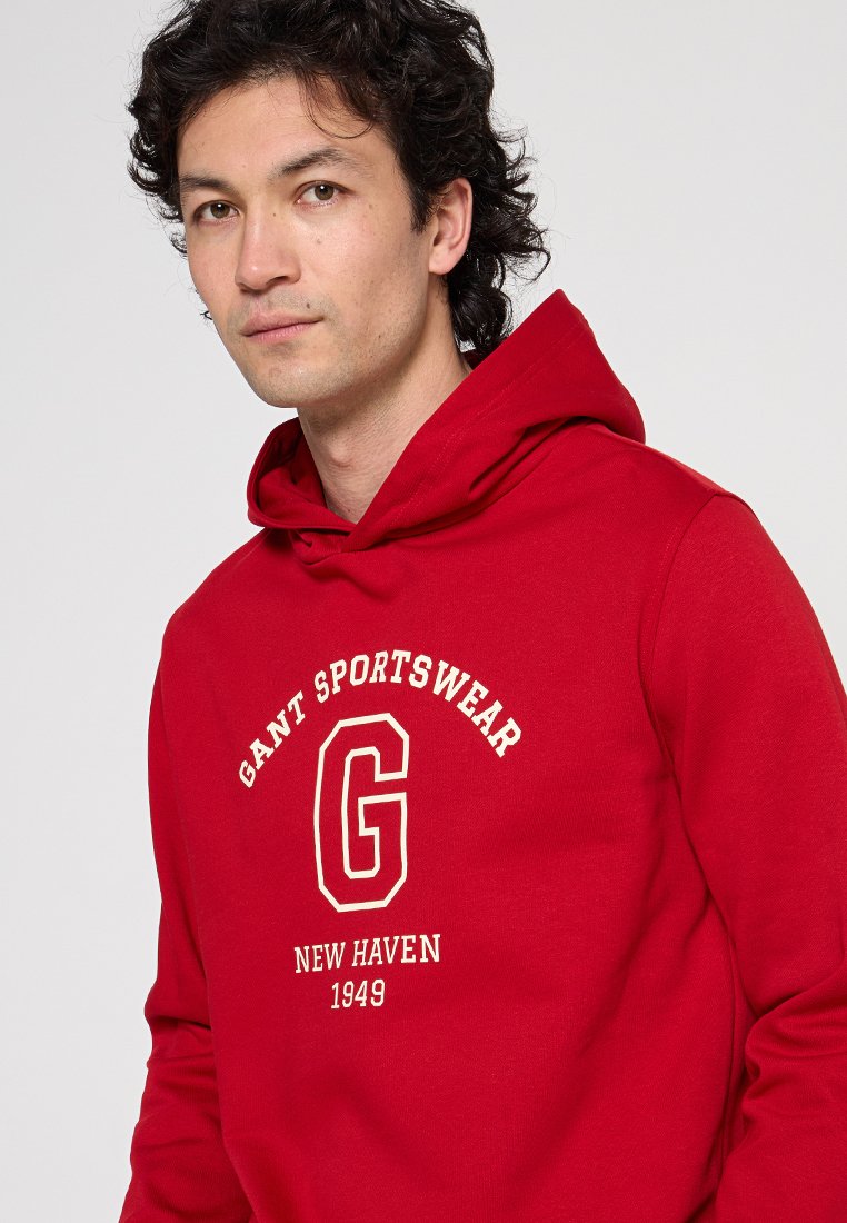 Kapuzenpullover