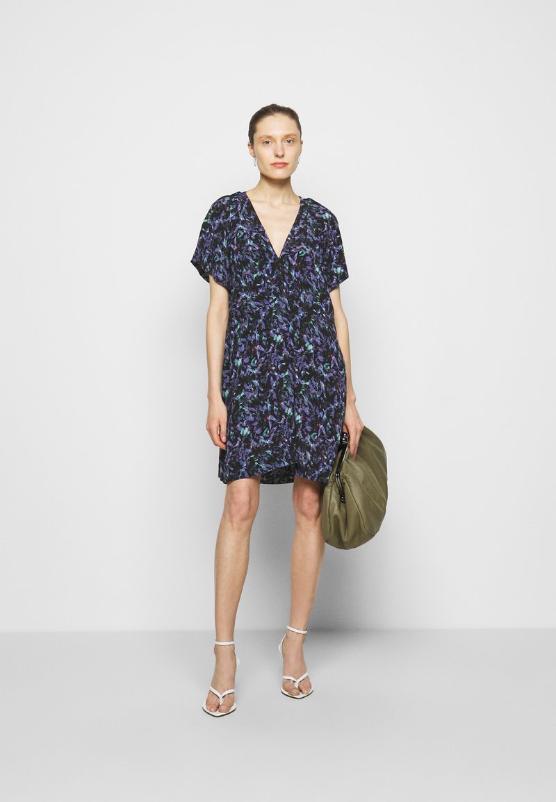 Damen Bekleidung | Iro BAGO DRESS Freizeitkleid black/multicolored/schwarz - OU93517 Damen Bekleidung | Iro BAGO DRESS Freizeitkleid black/multicolored/schwarz - OU93517