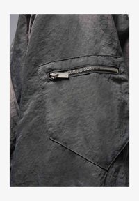 Niet geselecteerd, iron gre lt smoke grey