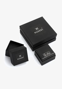 Ausgewählt, silver coloured