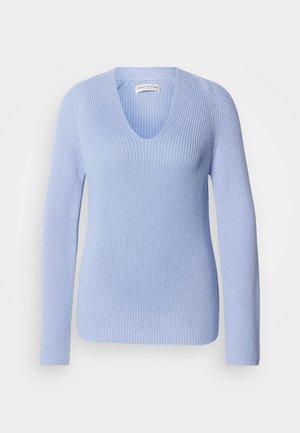 Hellblaues, gestricktes Sweatshirt mit V-Ausschnitt, langen Ärmeln und gerippter Textur. Entworfen mit einer schmalen Silhouette und dezentem Stichdetail.