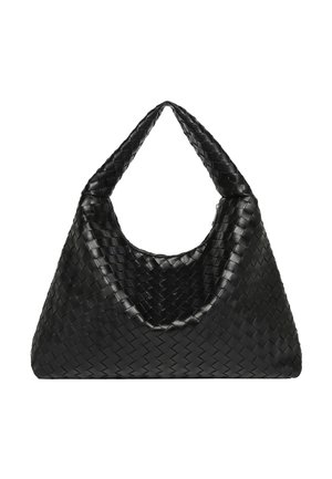 Čierna pletená kožená kabelka na rameno v trojuholníkovom tvare s širokým pleteným držadlom a horným zipsom.