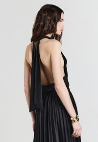 Calliope Camicetta - ultrablack