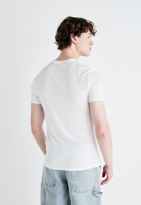 Levi's® GRAPHIC TEES 3 PACK - Jednoduché tričko - white