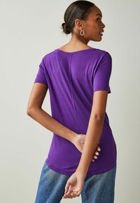 Next SLOUCH V NECK  - T-shirt basic - purple