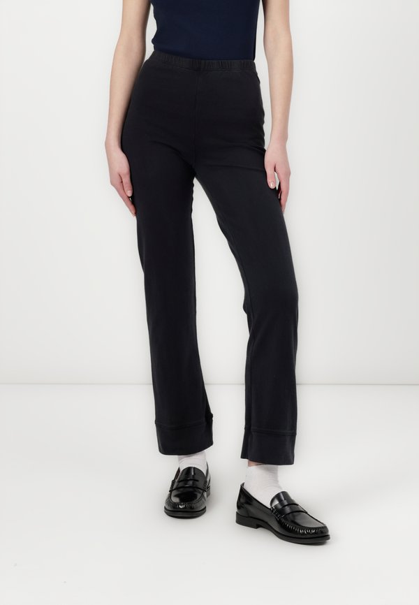 AFOMA - Trousers - darkness