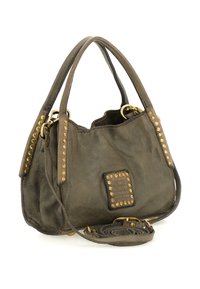 Borsa in pelle grigia con borchie dorate, due manici corti e una tracolla staccabile attorcigliata alla base su uno sfondo bianco.