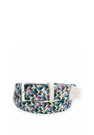Ceinture en tissu tissé multicolore avec boucle rectangulaire argentée et extrémité et passant en cuir beige clair, enroulée sur fond blanc.