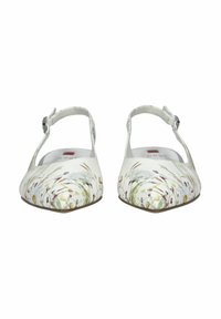 Ballerine bianche con un motivo floreale che presenta accenti verdi e viola. Hanno la punta arrotondata, una fascia slingback e un tacco basso.
