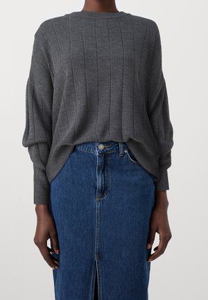 Stickad tröja - mottled dark grey