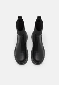 Zign Botines con plataforma - black