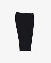 Sélectionné, Black