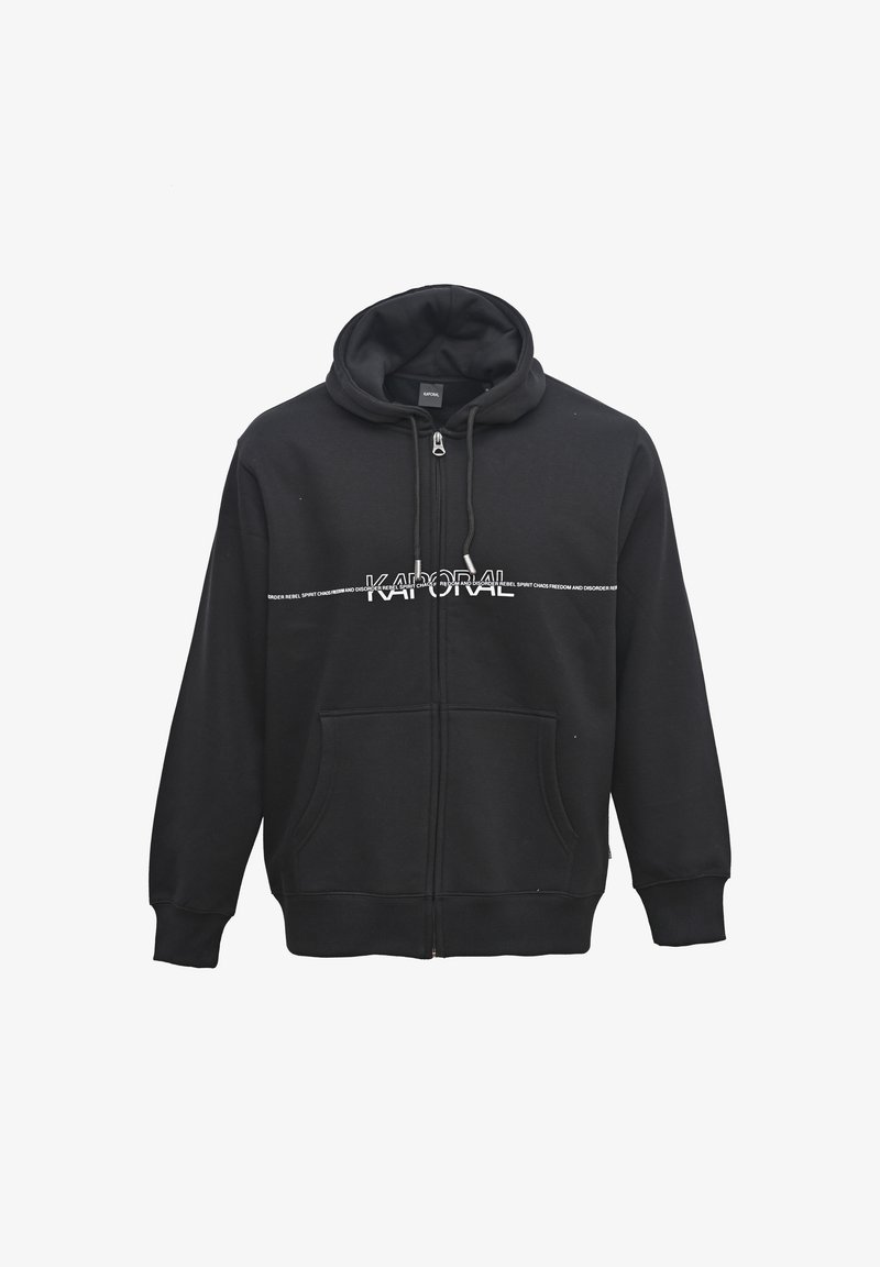 Černá mikina na zip s předními kapsami a bílým nápisem "Kaporal" přes hruď, obsahující šňůrky a kapuci.