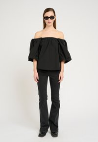 Gestuz PAMPA OFF SHOULDER - Bluza - black