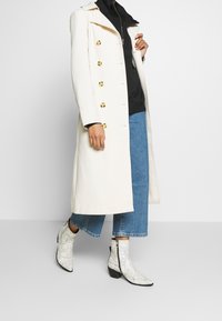 Monki Felpa - black