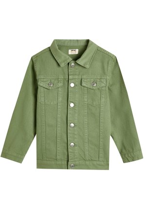 Veste en denim verte avec des manches longues, fermeture à boutons sur le devant, deux poches poitrine et accents en métal argenté. Texture lisse et design de col classique.